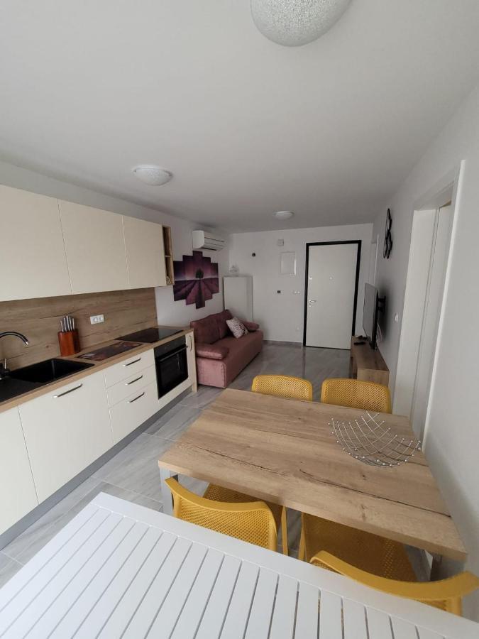 Apartments Elle Luxury Vantacici مالينسكا المظهر الخارجي الصورة