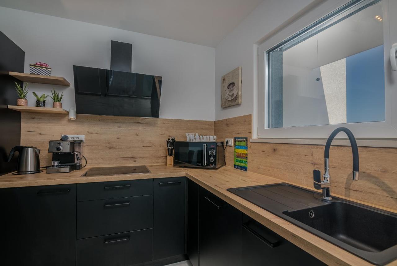 Apartments Elle Luxury Vantacici مالينسكا المظهر الخارجي الصورة